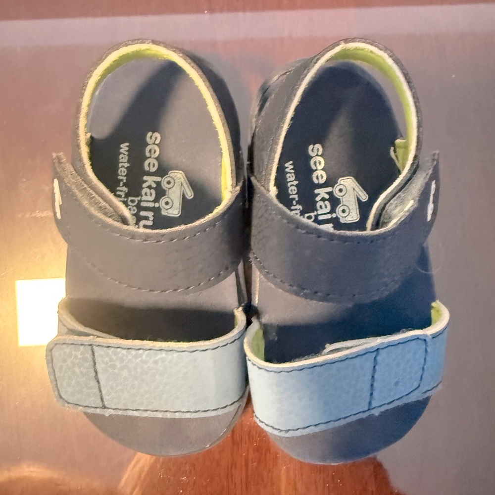 See Kai Run baby sandals - size 5